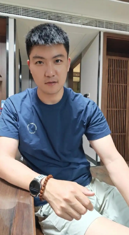 大鹏展翅的第二张照片--青海交友中心